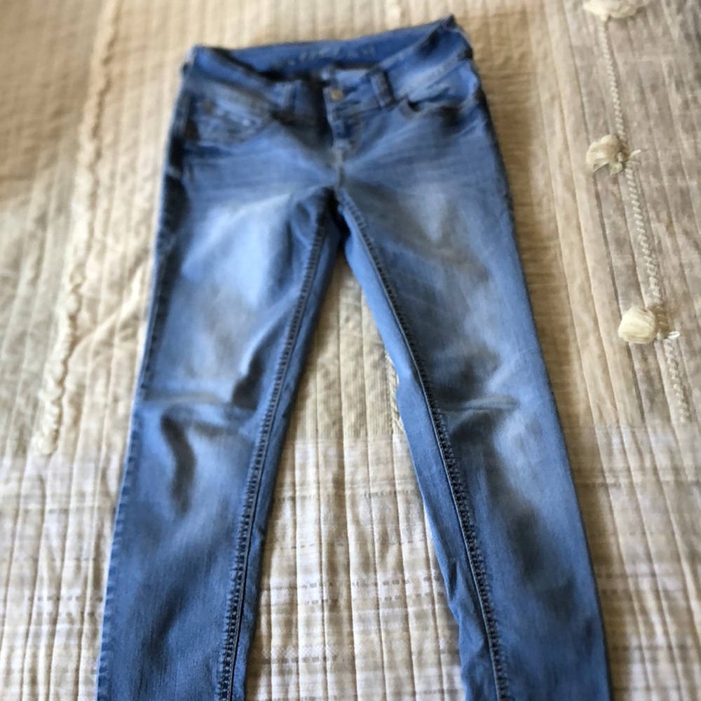 Wallflower jeans